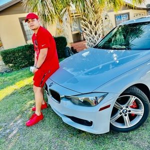 Meet your Posher, Aarón